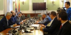 29. септембар 2016. Председник Одбора за образовање, науку, технолошки развој и информатичко друштво у разговору са делегацијом приватних универзитета